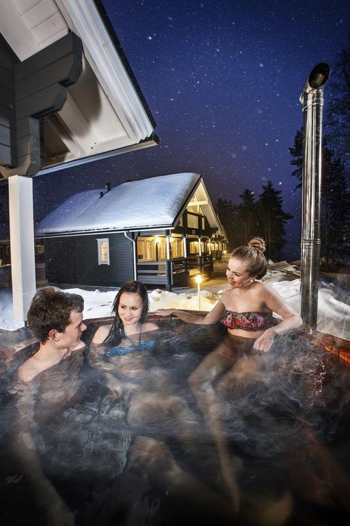 Luoman Hirvimoekit Villa Ahtari Exterior photo