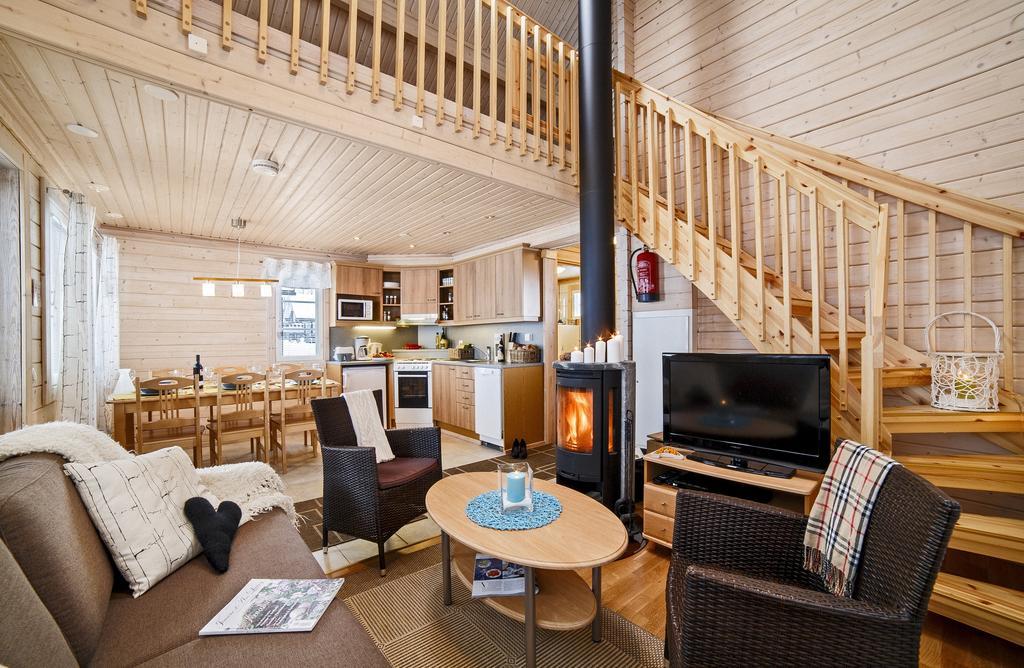 Luoman Hirvimoekit Villa Ahtari Room photo